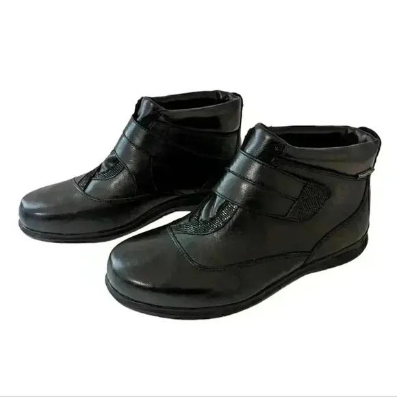 Aravon Women's Ankle Boots Size 6 D