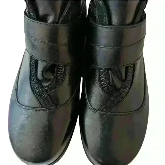 Aravon Women's Ankle Boots Size 6 D