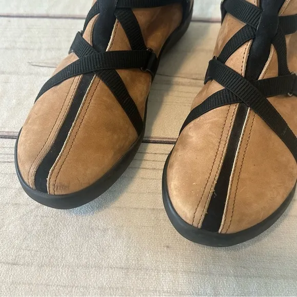Arche Gluck Veau Nubuck Olive Color Leather Shoes Women Sz 8.5 US Made in France