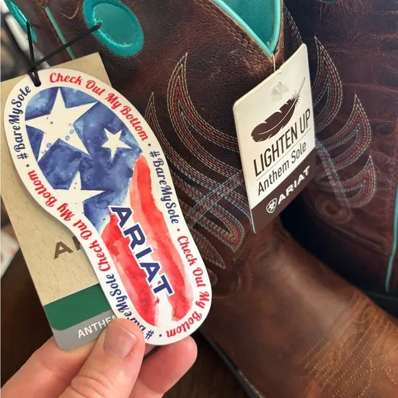 Ariat Western Boots NWT in box with Turquoise Details