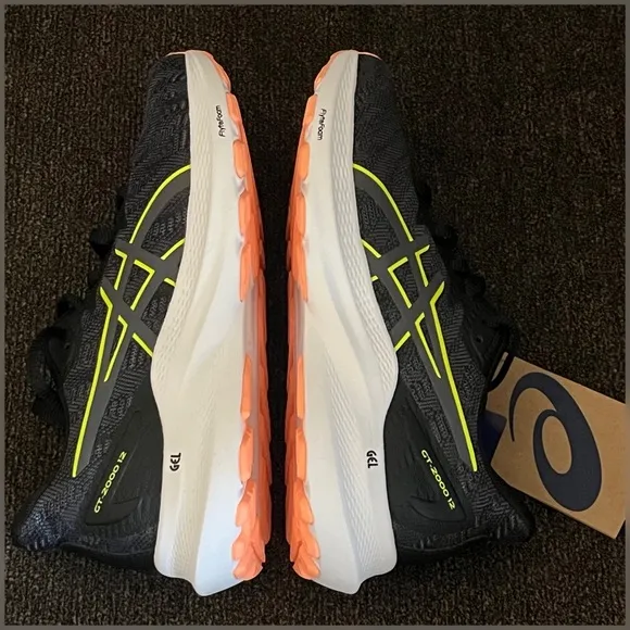 Asics GT-2000 12 Kids Boy Shoes- Size 2.5