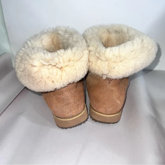 Australian Emu Bells Beach Lo sz 8 Sheepskin Boots Suede Outer