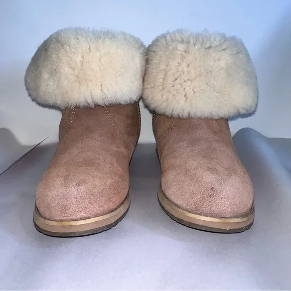 Australian Emu Bells Beach Lo sz 8 Sheepskin Boots Suede Outer