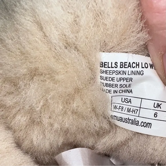 Australian Emu Bells Beach Lo sz 8 Sheepskin Boots Suede Outer