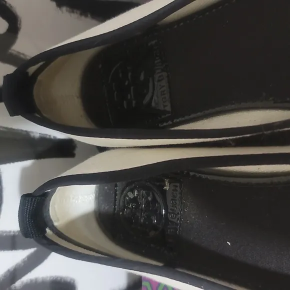 Authentic Tory Burch ivory and navy sneakers