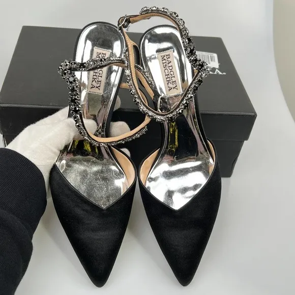 Badgley Mischka Galaxy Crystal Embellished Evening Shoe Size 8M