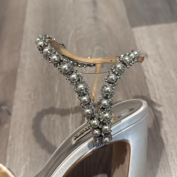Badgley Mischka Korina Heels