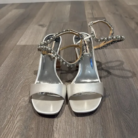 Badgley Mischka Korina Heels