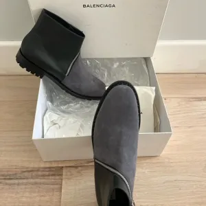 BALENCIAGA MENS BOOTS BLACK LEATHER/GRAY SUEDE &amp; ZIPPER Size  45 (11.5)