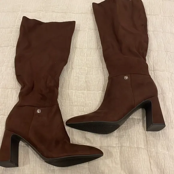 Bandolino Kyla Brown Suede Heeled Boots Size 6.5