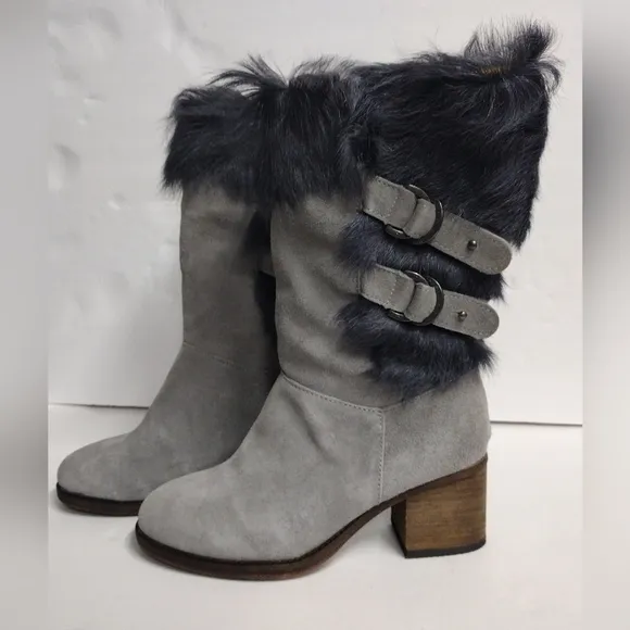 BEARPAW 🐻 Grey Suede heeled buckle boots Women's size 8 NEW!!