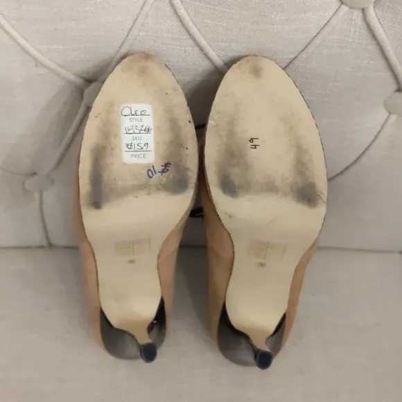 Bebe Cleo Oxford Suede Booties Heel