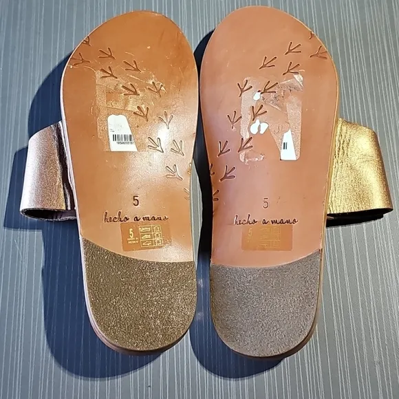 Beek‎ Finch Rose Gold/ Tan Toe Ring Leather Sandals Size 5 NWOT $280