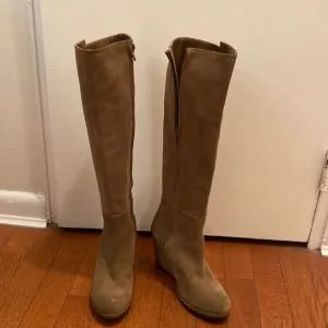 Beige Suede Wedge Boots by Chuckies New York 8