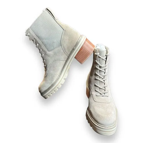 BERNARDO Salerno Lace-Up‎ Rubber Sole Boot US 6.5M White Suede
