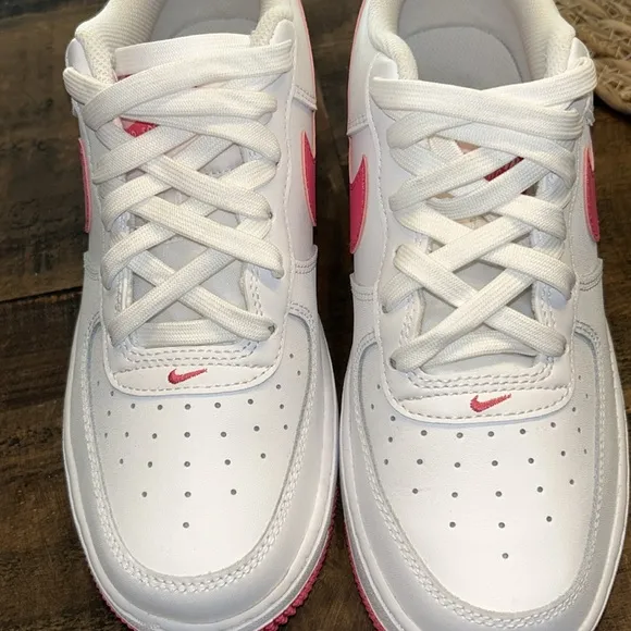 Big Kid's Nike Air Force 1 (GS) White/Laser Fuchsia