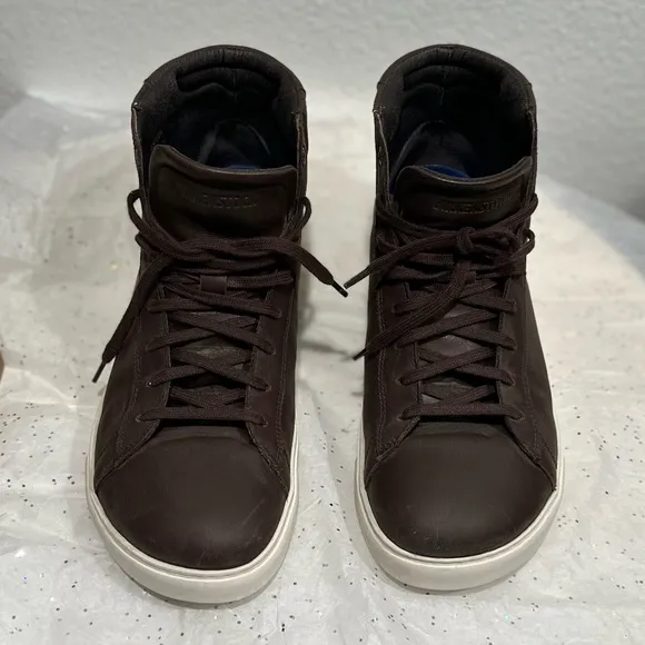 BIRKENSTOCK Bend Leather Sneakers in brown with new footbeds. FINAL SALE PRICE