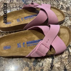 BIRKENSTOCK SIENNA CROSSOVER SANDALS IN ORCHID PURPLE NEW