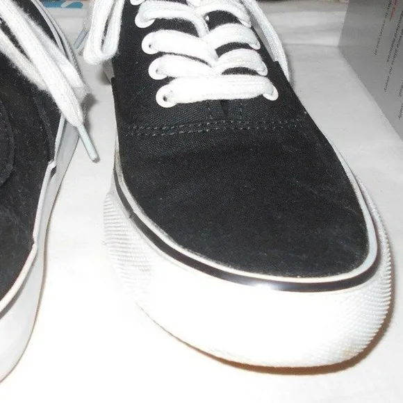 Black Canvas Lace-Up Tennis Shoes