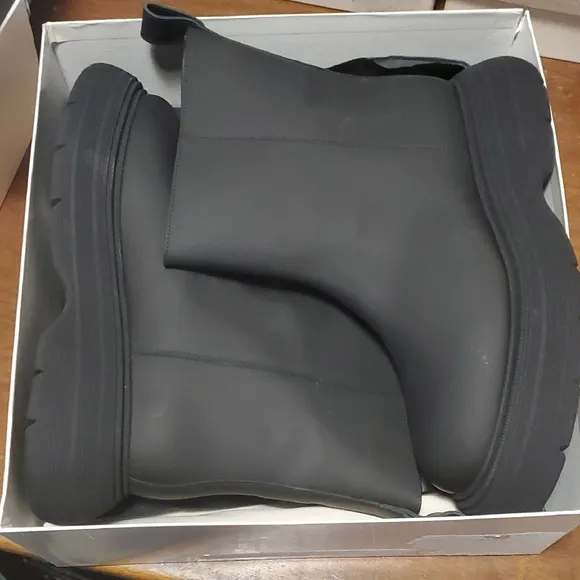 Black Nib Sz 41(8) Men's Rubber Boots