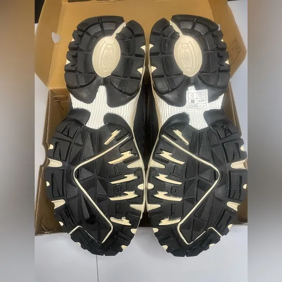 BNIB Skechers Stamina Men’s Black and Brown Sneaker Shoes size 8
