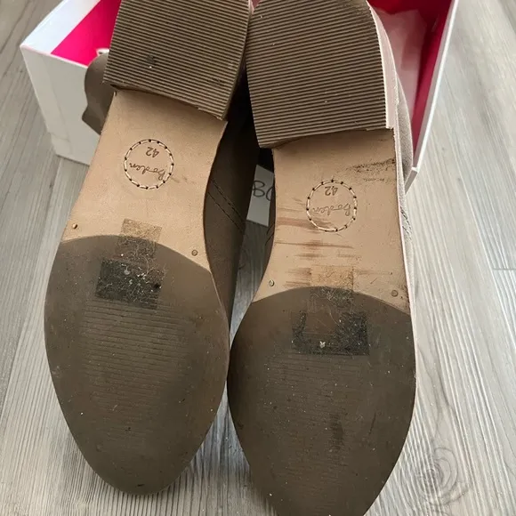 BODEN Ankle Suede Boots