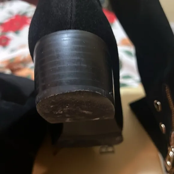 BONAVI suede boots
