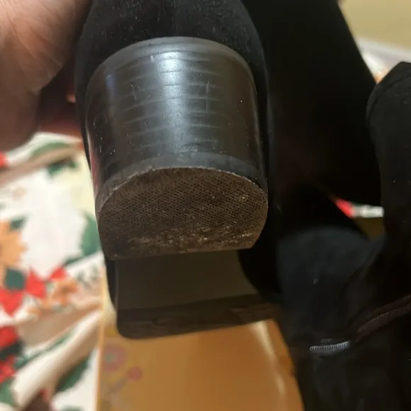 BONAVI suede boots