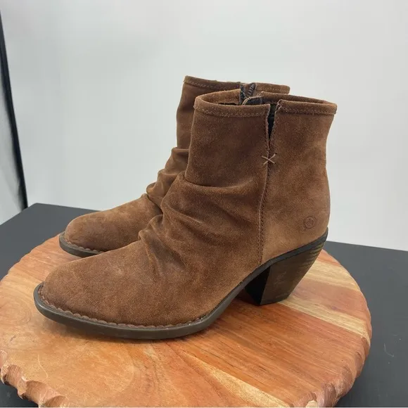 Born Aire brown sienna suede ankle boots F52706 Sz 7.5