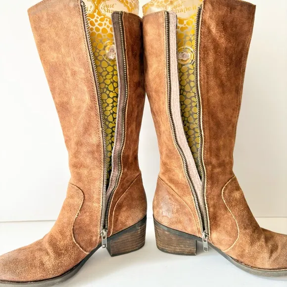 Born Beckett Brown Suede Leather Boots