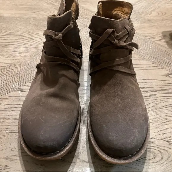 Born Women's Brown Tarkiln Suede Ankle Boots Size 9 US Zip Leather Wrap Laces