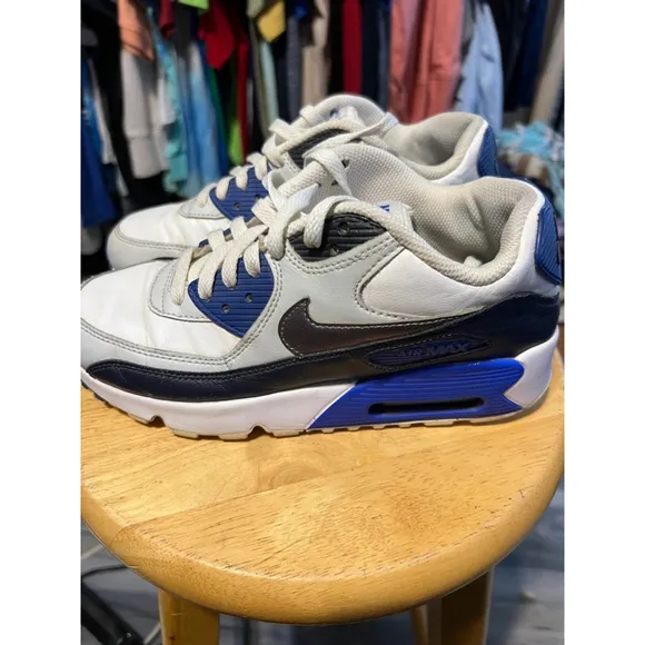 Boys Nike Air Max 90 Sneakers Size 6Y White &amp; Blue