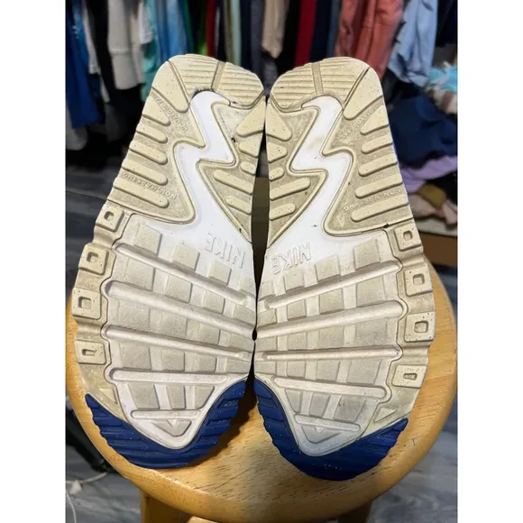 Boys Nike Air Max 90 Sneakers Size 6Y White &amp; Blue