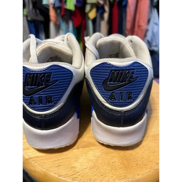 Boys Nike Air Max 90 Sneakers Size 6Y White &amp; Blue