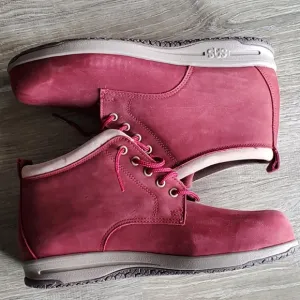 BRAND NEW SAS Red Suede Ankle Boots