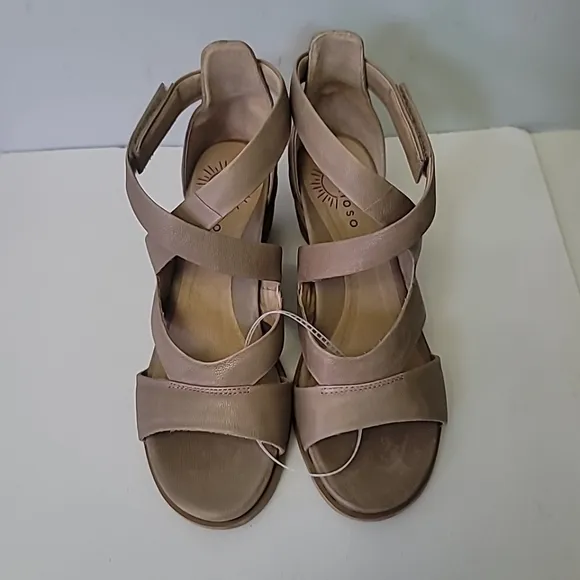 Brioso Verandah Leather Block Heel SandalsFrom Brioso, the Verandah Leather San