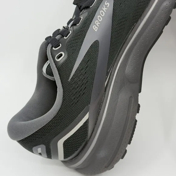 Brooks Ghost 15 GTX Gore-Tex Running Shoes Womens 7 B Black Gray White Sneakers