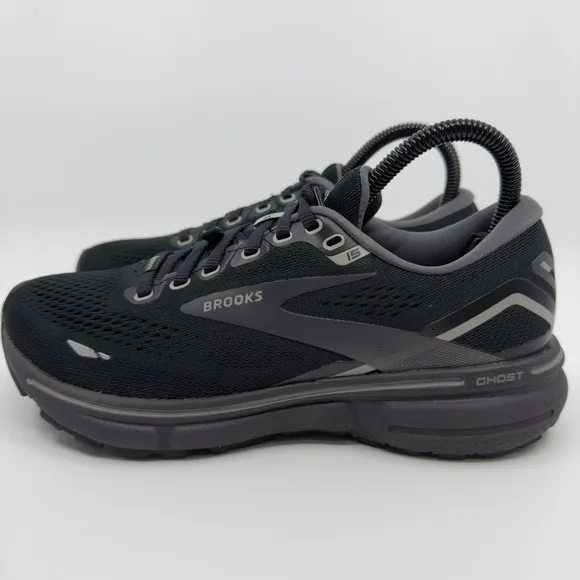Brooks Ghost 15 GTX Gore-Tex Running Shoes Womens 7 B Black Gray White Sneakers
