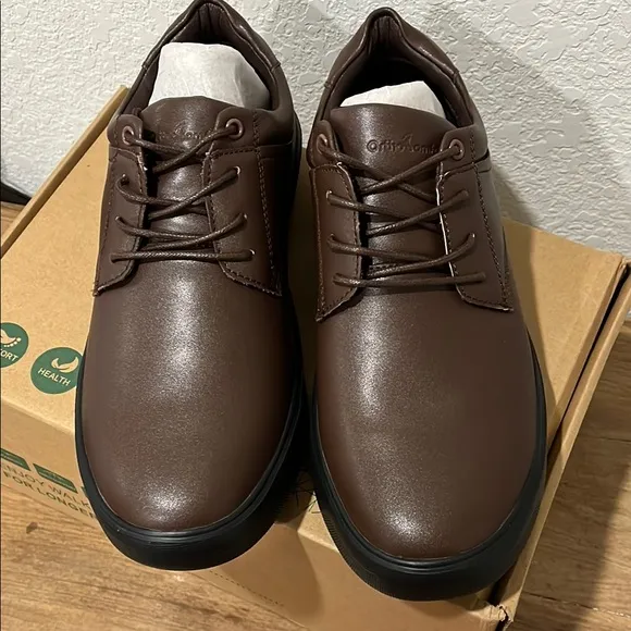 Brown Leather Oxford Shoes with Classic Design