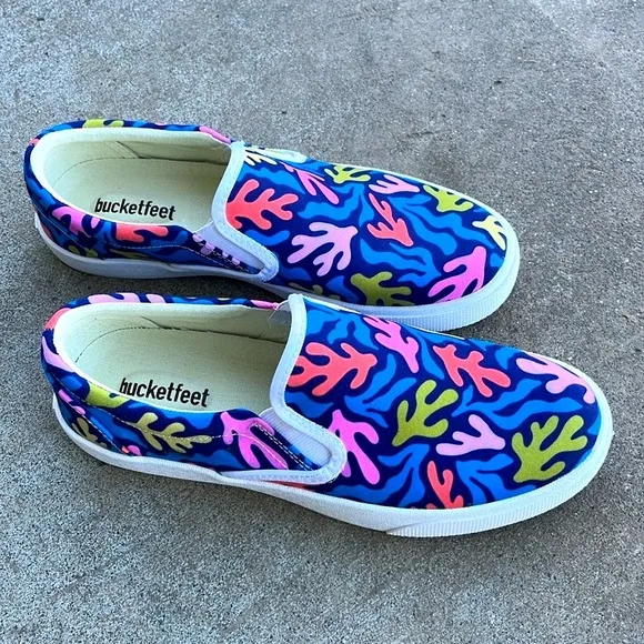 BUCKETFEET Blue Coral Kelp Pattern Shoes Size 8
