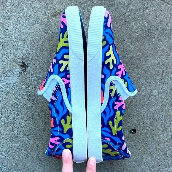 BUCKETFEET Blue Coral Kelp Pattern Shoes Size 8
