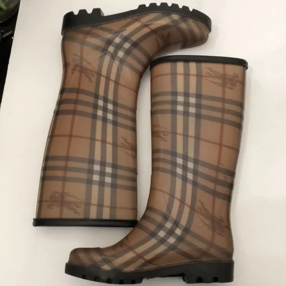 BURBERRY BROWN CHECK RUBBER RAIN BOOTS WOMENS SIZE 36