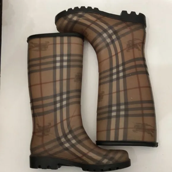 BURBERRY BROWN CHECK RUBBER RAIN BOOTS WOMENS SIZE 36
