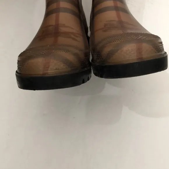 BURBERRY BROWN CHECK RUBBER RAIN BOOTS WOMENS SIZE 36