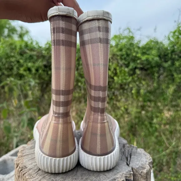 Burberry Girls Haymarket Check Pattern Rubber Rain Boots Sz 13