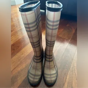 Burberry Plaid Rain Boots; size 37; Gently worn
