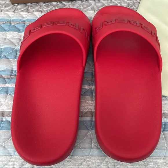 BURBERRY SLIDE SLEEPER