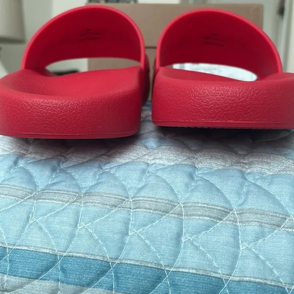 BURBERRY SLIDE SLEEPER