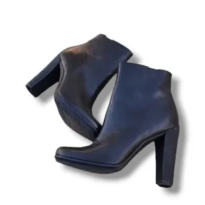 Calvin Klein Raylyn Black Leather Ankle Heeled Boots 11 Industrial Minimalist