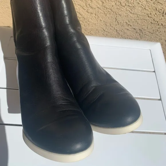 Camper black leather boots white rubber heels size 6.5 ( European 37)